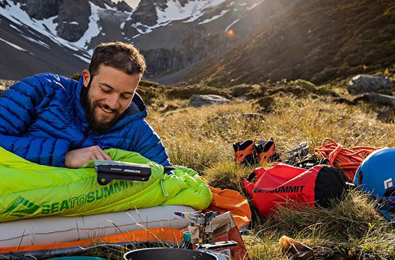 El arte de acampar en altura: Consejos para pasar una noche comoda y segura